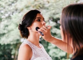 bridal makeup artist