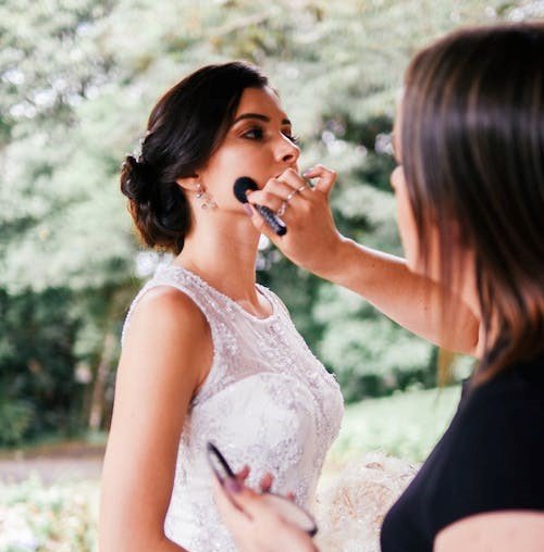 bridal makeup artist