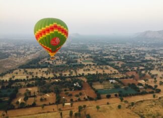 hot air balloon travel