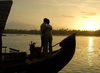 Alleppey houseboat packages